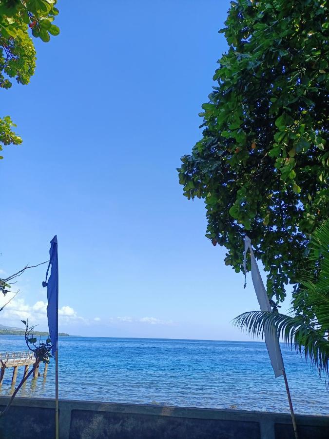 Cassabonelly Hotel Maumere Exterior photo